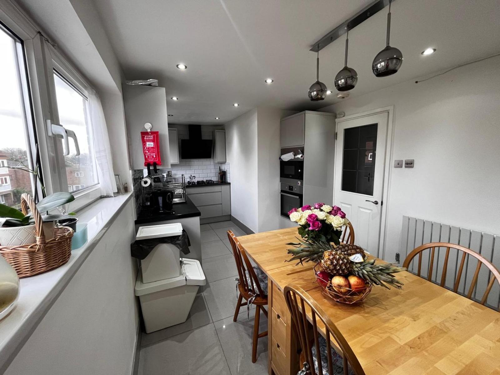 Plaistow Comfort Stay Лондон Экстерьер фото
