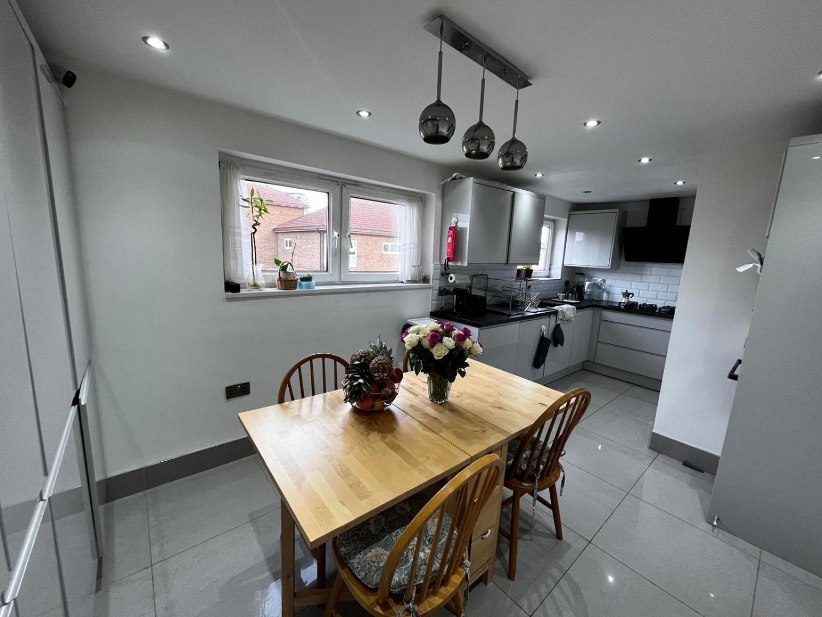Plaistow Comfort Stay Лондон Экстерьер фото